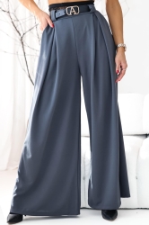 Fashion Studio Spodnie SZWEDY - szare - Szerokie spodnie o luźniejszym kroju. Guma w pasie w tylnej części. Zakładki z przodu spodni idealnie maskują wszelkie mankamenty. Wysoki stan, który podkreśla talię. Lejący się materiał dodaje klasy całej stylizacji. Eleganckie, idealne na każdą okazję, jak i na co dzień czy do pracy. Pasek w zestawie.